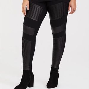 Black moto leggings with leather - Torrid size 3